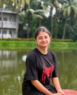 Aishi Chakraborty, Graphic Designer at ReelDrop